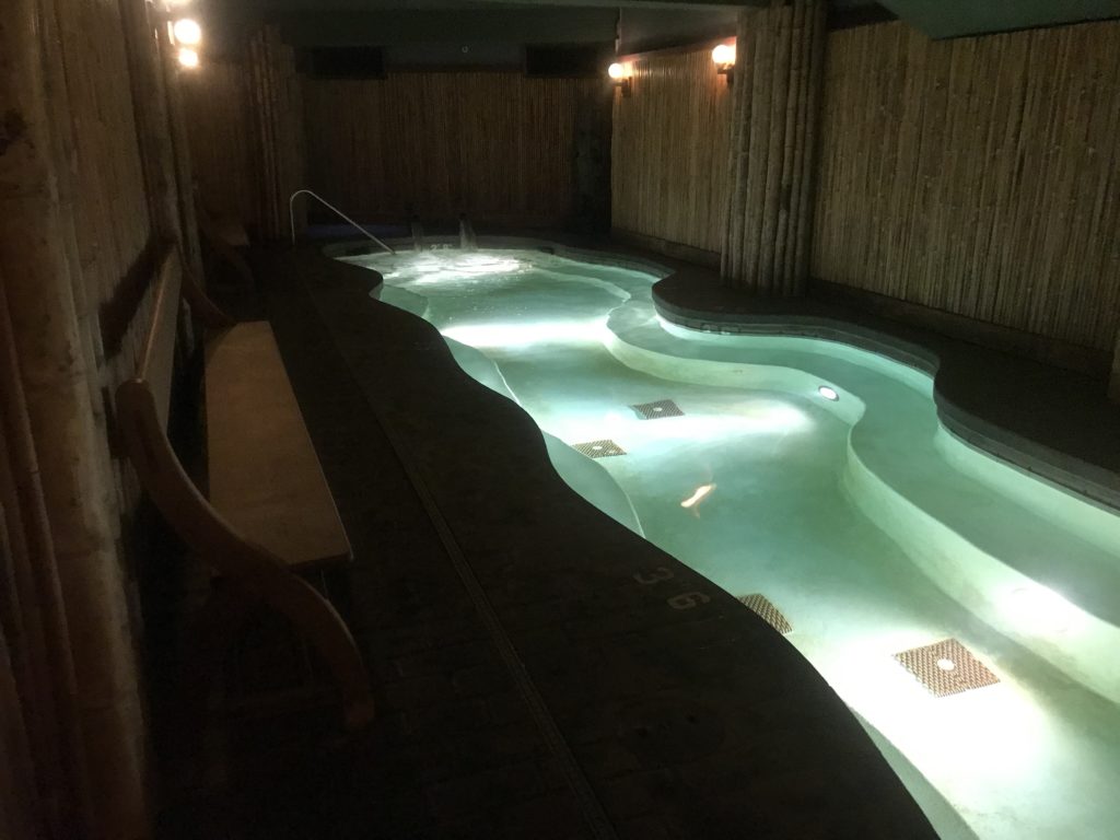 Soaking Pool, McMenimans Crystal Hotel
